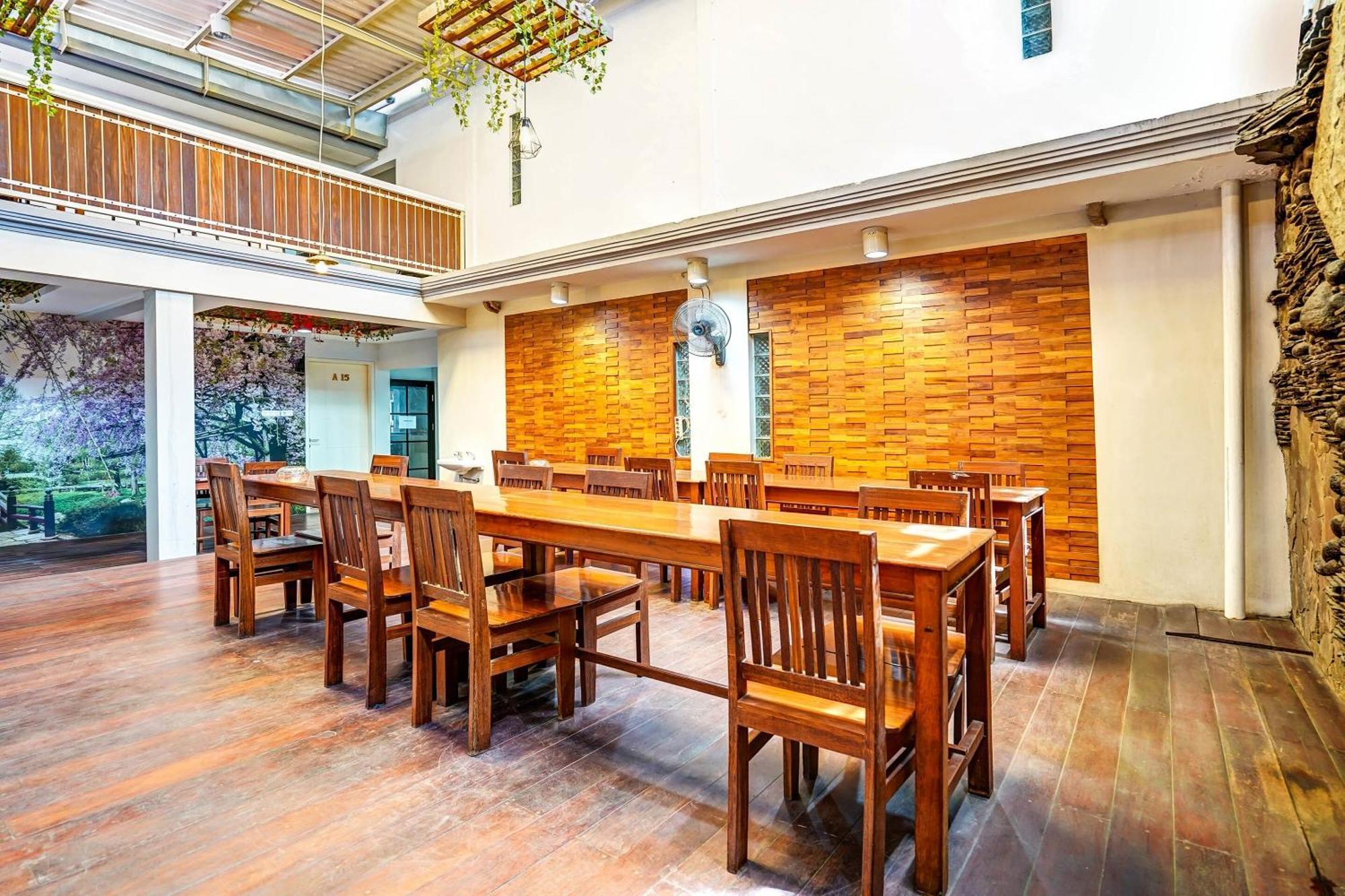 Capital O 90888 Bintang Diponggo Residence 수라바야 외부 사진