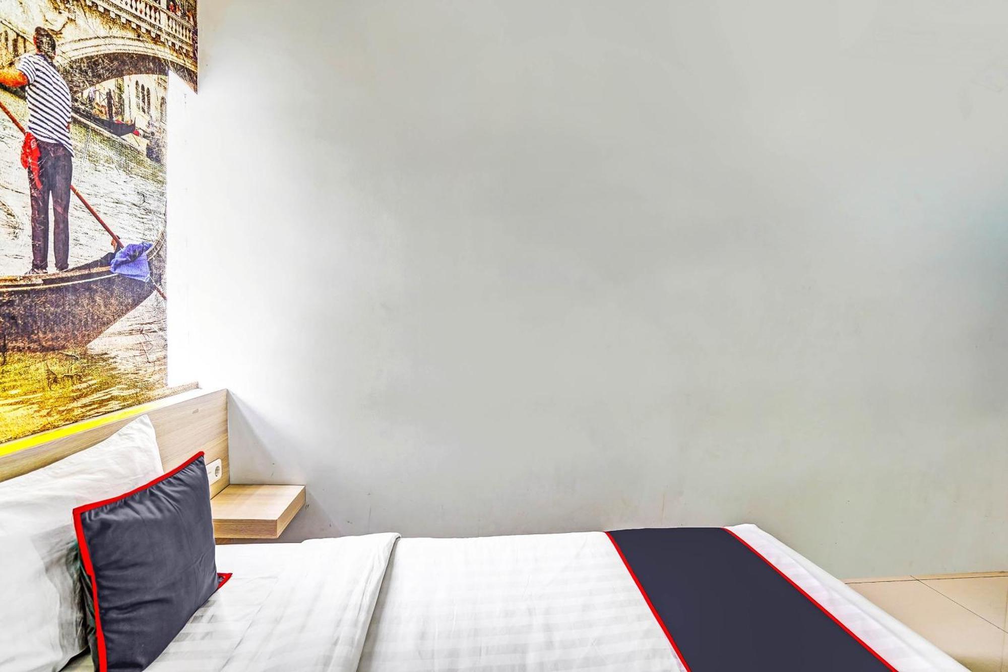 Capital O 90888 Bintang Diponggo Residence 수라바야 외부 사진